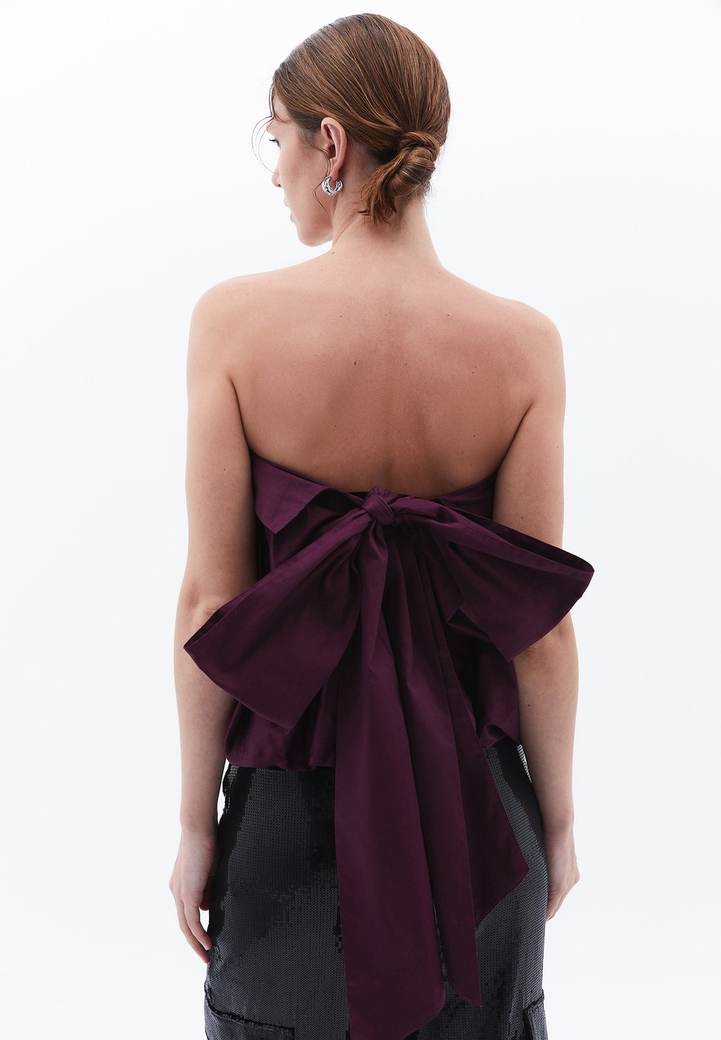 Топ MIT TRÄGERLOSER OPTIK OXXO, фиолетовый
Топ MIT TRÄGERLOSER OPTIK OXXO, фиолетовый