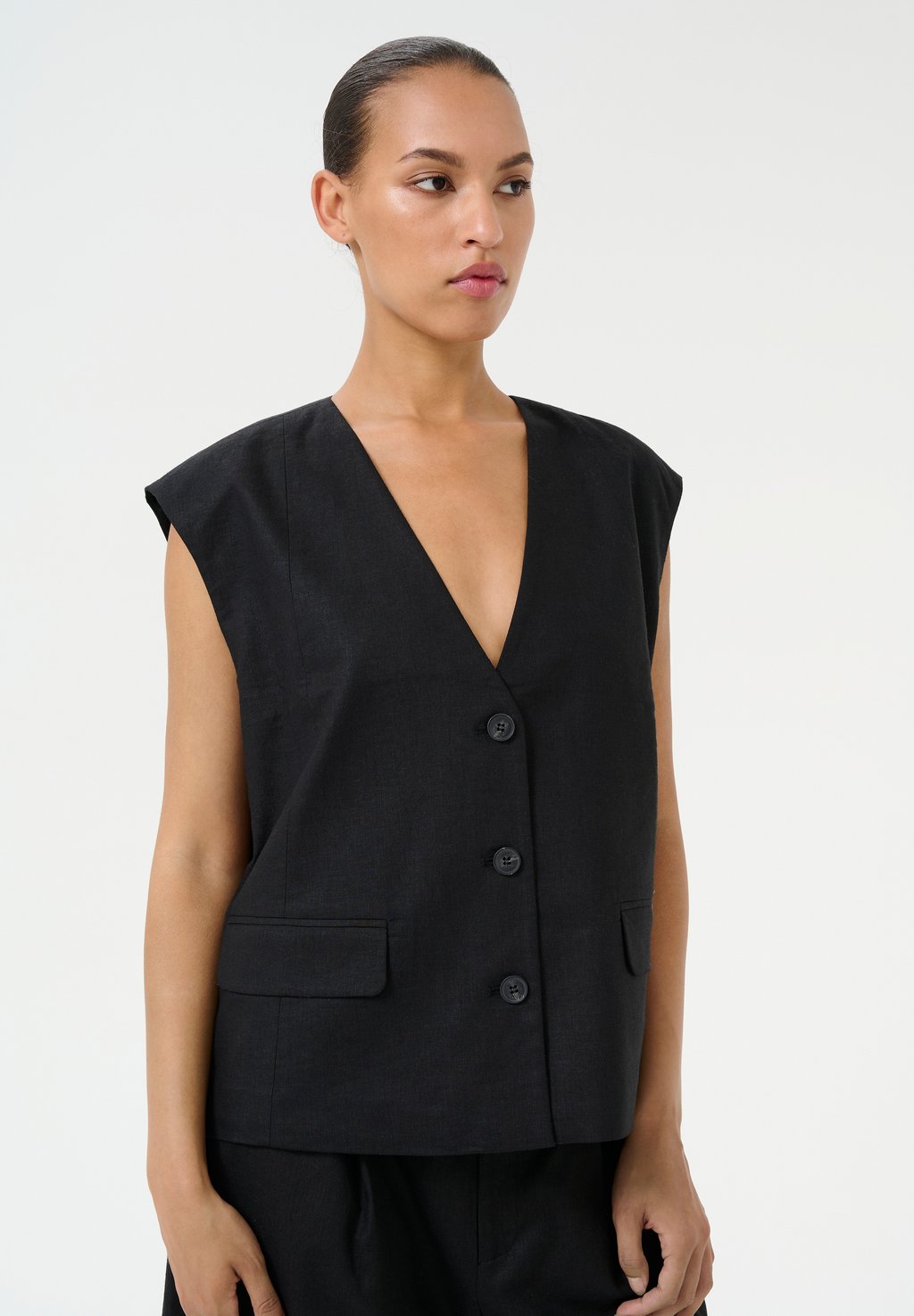 Жилет Gestuz, черный
Жилет Gestuz, черный