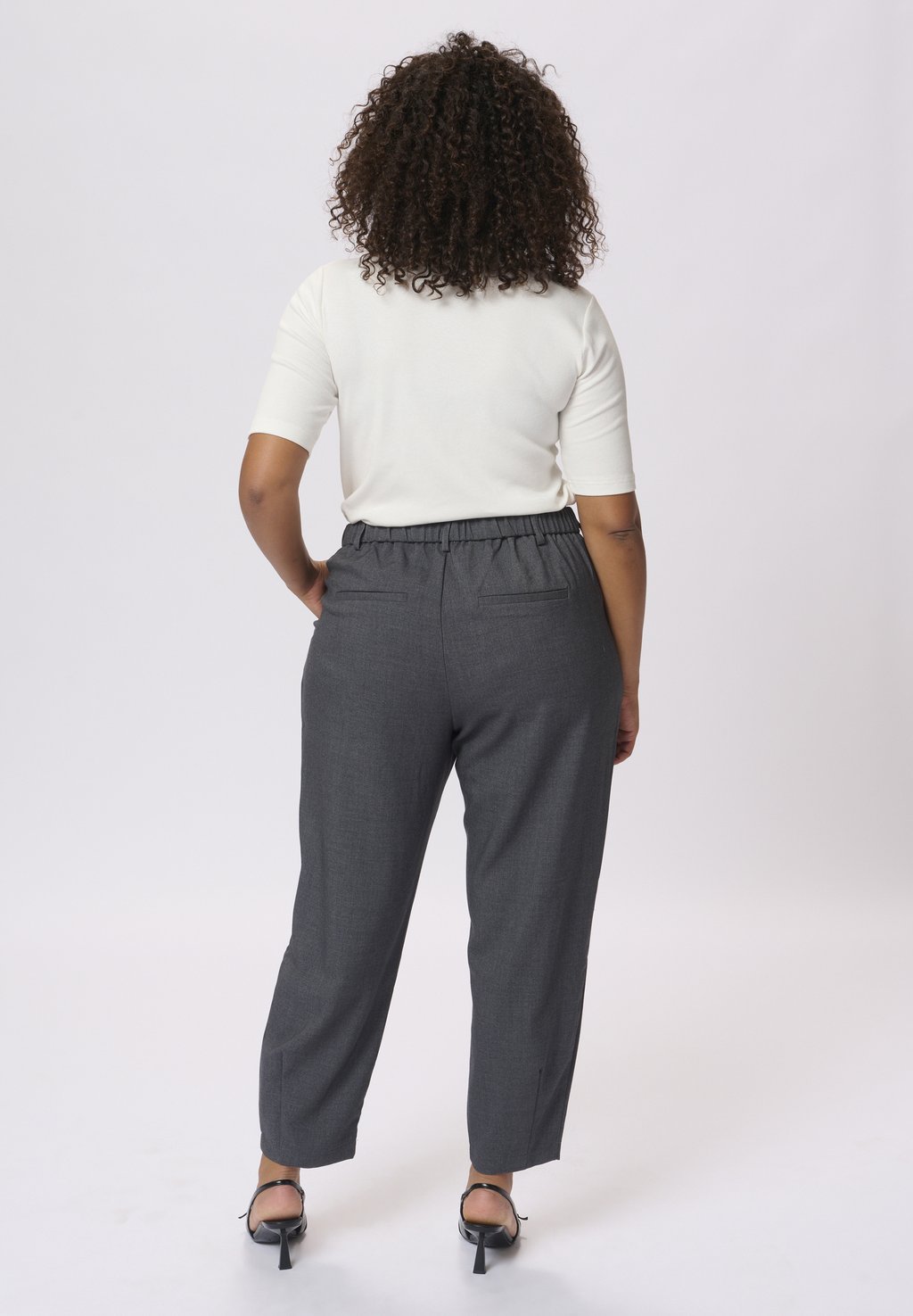 Чиносы Kaffe Curve, темно-серый
Чиносы Kaffe Curve, темно-серый
