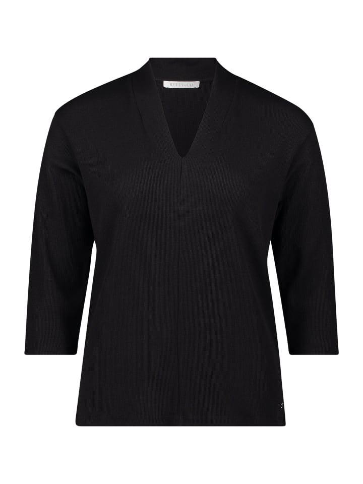 Повседневная рубашка с V-образным вырезом черного цвета BETTY & CO
Повседневная рубашка с V-образным вырезом черного цвета BETTY & CO