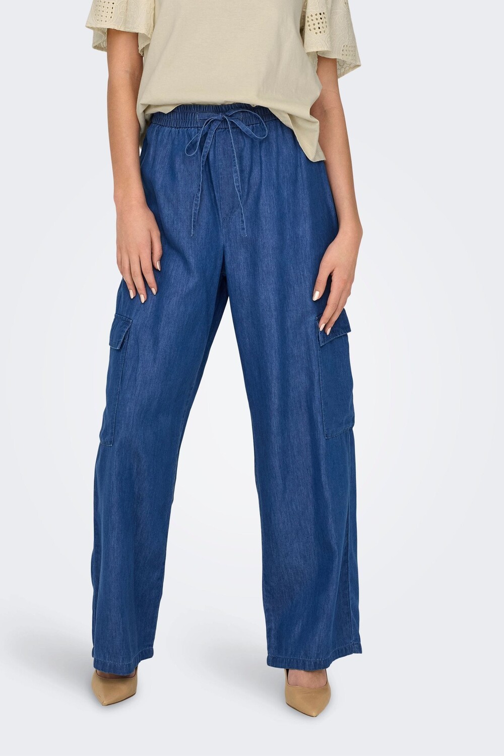 Джинсы практичного стиля с широкими штанинами из тенселя Only, синий
Джинсы практичного стиля с широкими штанинами из тенселя Only, синий