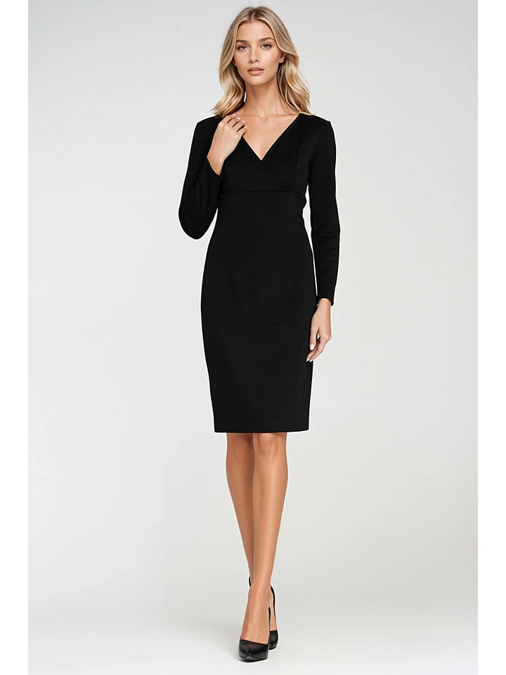 Nife Платье в черном
Nife Платье в черном