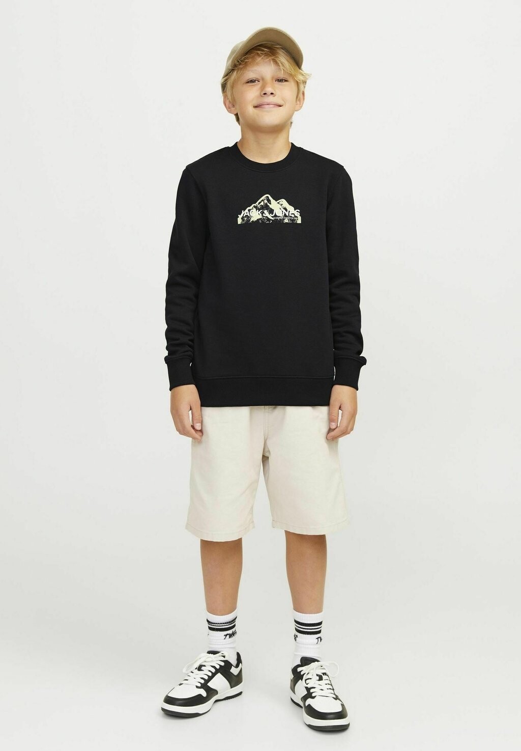 Толстовка с капюшоном JCOFUSION CREW NECK Jack & Jones, черный
Толстовка с капюшоном JCOFUSION CREW NECK Jack & Jones, черный