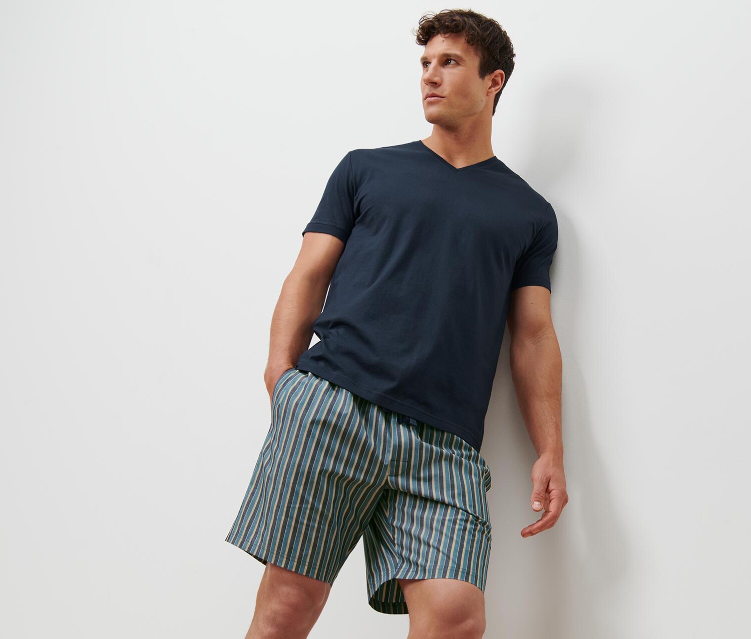 Короткая пижама с ткаными брюками Tchibo, темно-синий топ
Короткая пижама с ткаными брюками Tchibo, темно-синий топ