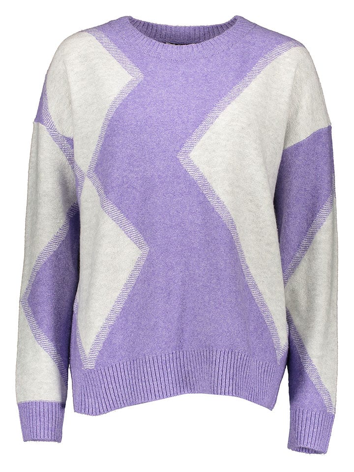 Свитер Cecil
Свитер Cecil