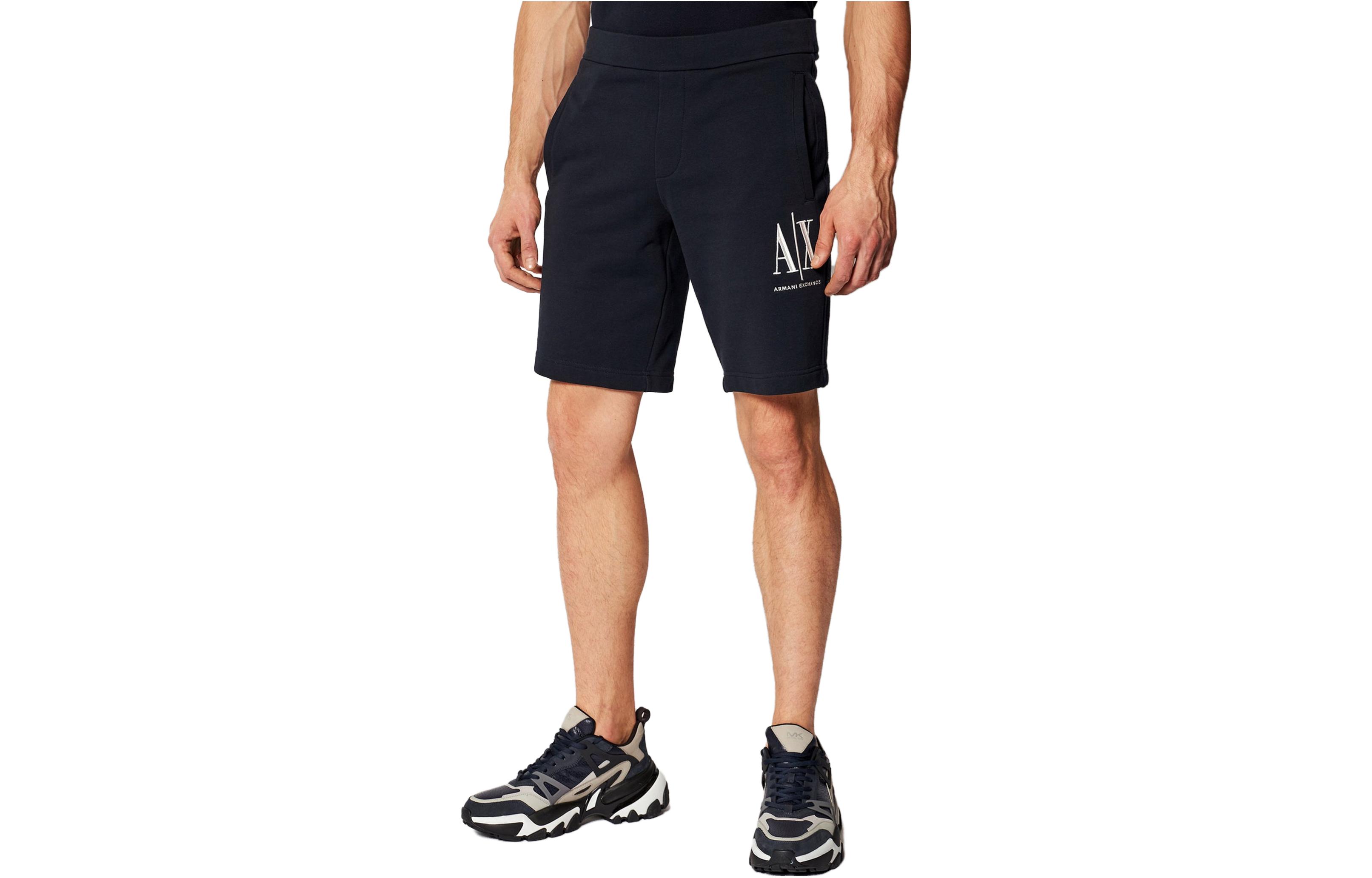 Шорты повседневные мужские черные EMPORIO ARMANI, морской синий
Шорты повседневные мужские черные EMPORIO ARMANI, морской синий