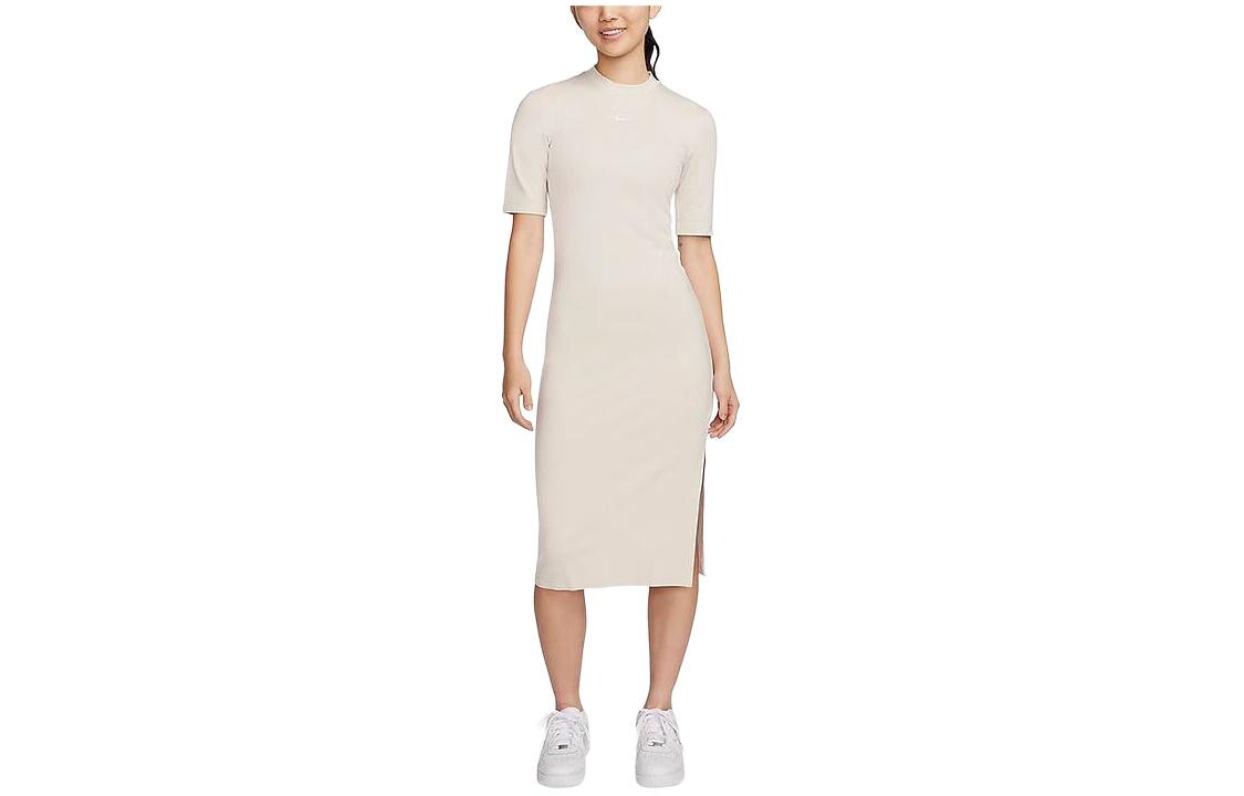 Платье с короткими рукавами женское хаки Nike
Платье с короткими рукавами женское хаки Nike