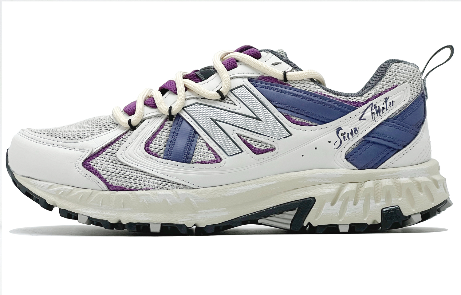 New Balance NB 410 V5 Износостойкие низкие городские кроссовки для бега и поездок на работу, унисекс, белый с фиолетовым
New Balance NB 410 V5 Износостойкие низкие городские кроссовки для бега и поездок на работу, унисекс, белый с фиолетовым