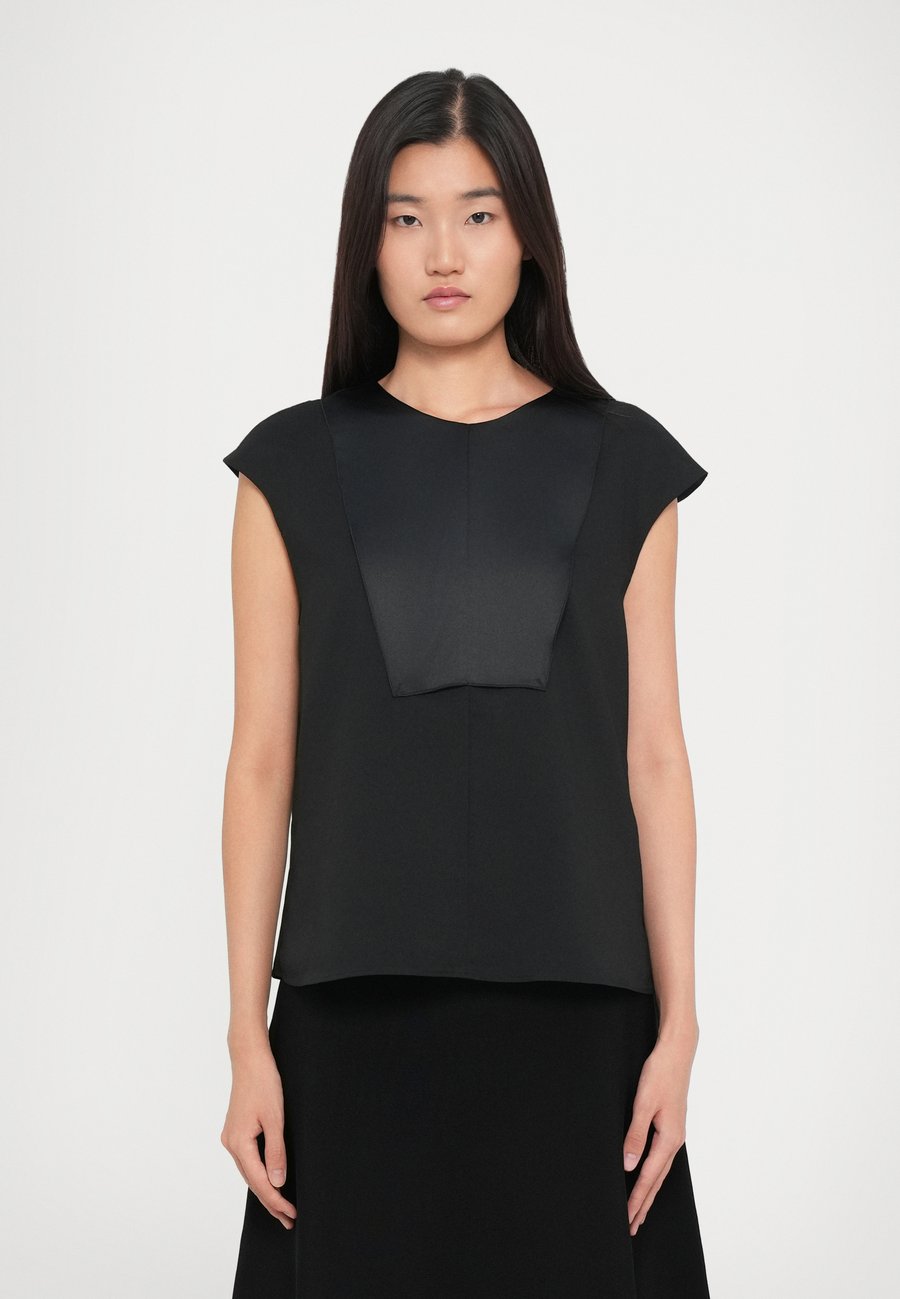 Блуза Emporio Armani BLOUSE, Black
Блуза Emporio Armani BLOUSE, Black