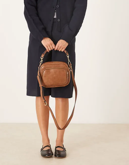 Светло-коричневая объемная сумка через плечо Accessorize
Светло-коричневая объемная сумка через плечо Accessorize