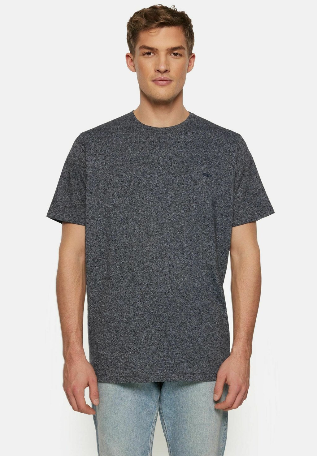 Базовая футболка ELTON MOLINER LOGO Signal, темно-серый
Базовая футболка ELTON MOLINER LOGO Signal, темно-серый