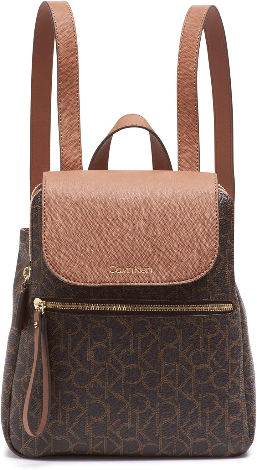 Женский рюкзак Calvin Klein Elaine Signature Key Item с клапаном, коричневый/хаки/саффиановая кожа, один размер, Brown/Khaki/Luggage Saffiano
Женский рюкзак Calvin Klein Elaine Signature Key Item с клапаном, коричневый/хаки/саффиановая кожа, один размер, Brown/Khaki/Luggage Saffiano