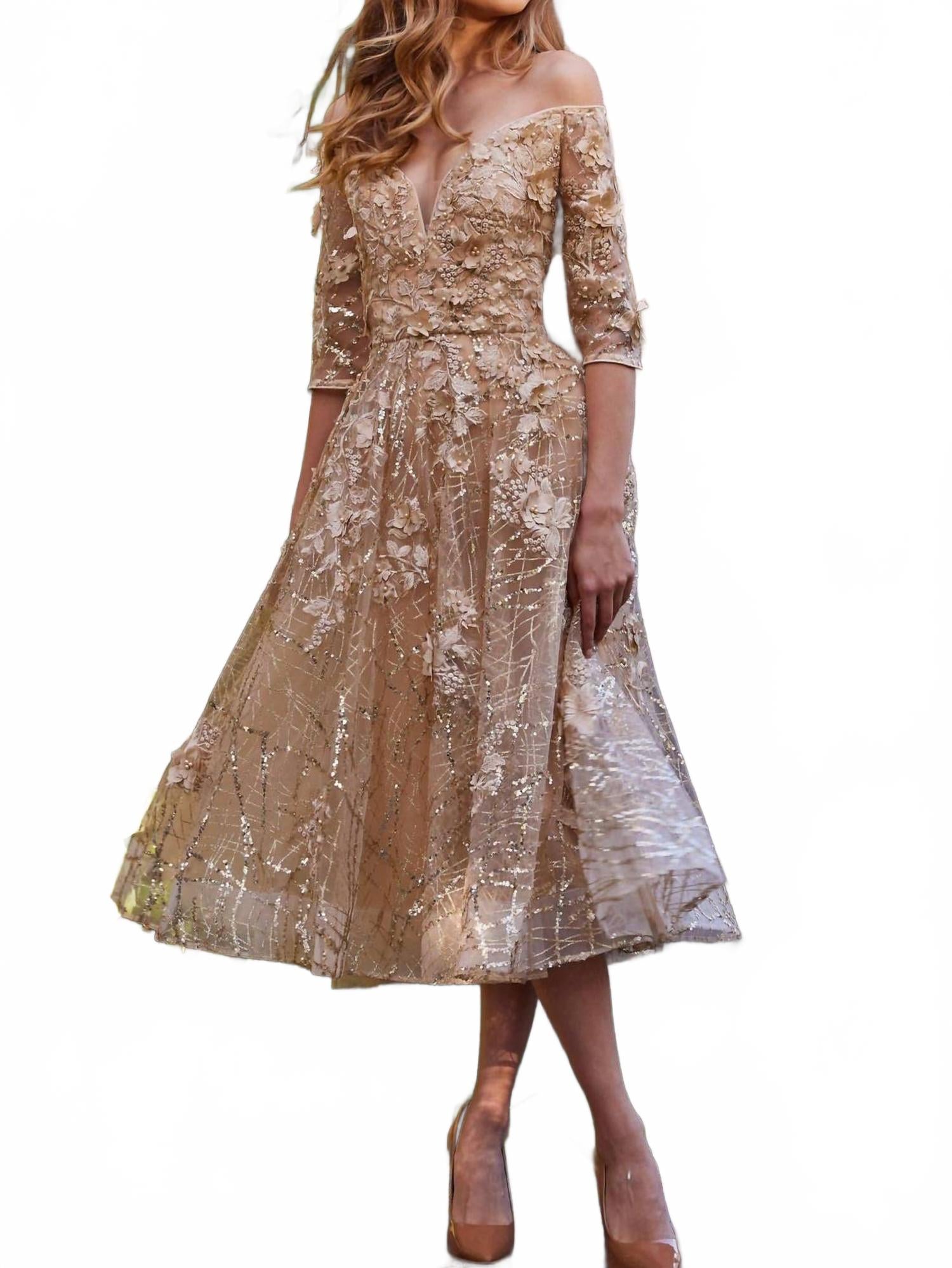 Платье с открытыми плечами и декольте-сердечком в шампань JOVANI, Champagne
Платье с открытыми плечами и декольте-сердечком в шампань JOVANI, Champagne