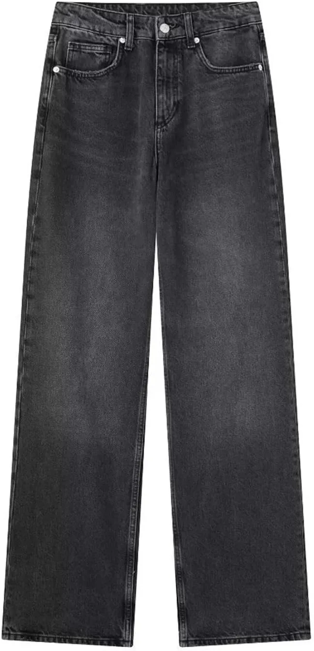 Женские джинсы прямого кроя с карманом
Женские джинсы прямого кроя с карманом