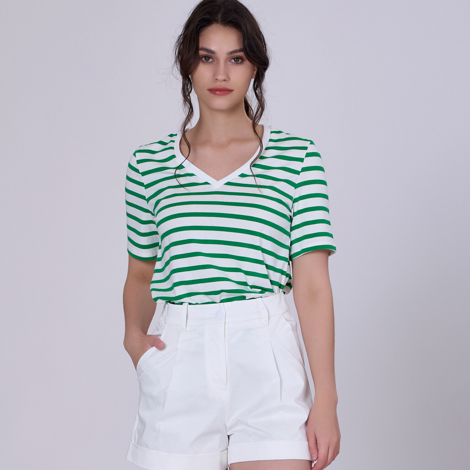 Полосатая хлопковая футболка с v-образным вырезом S&J Weekends, зеленый
Полосатая хлопковая футболка с v-образным вырезом S&J Weekends, зеленый