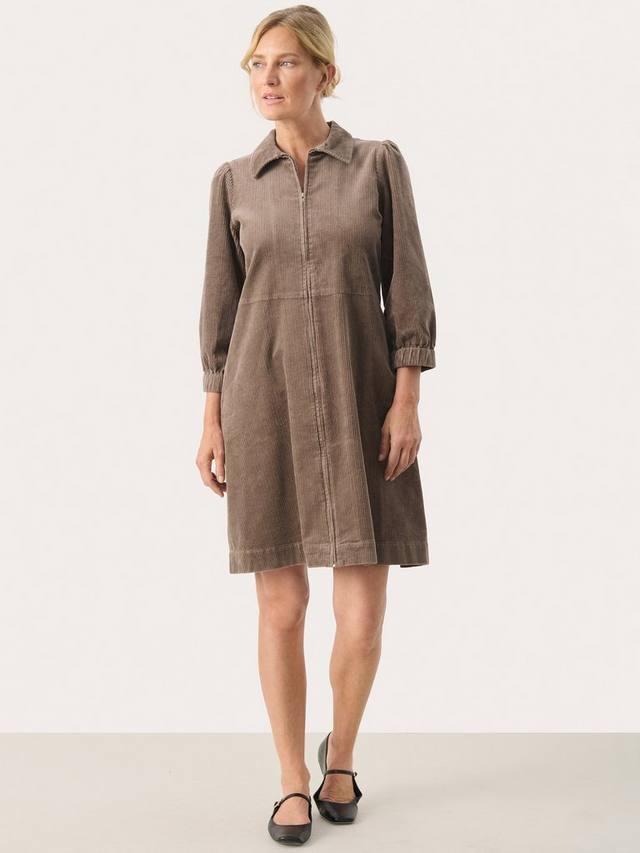 Вельветовое платье eyvors Part Two, цвет Walnut
Вельветовое платье eyvors Part Two, цвет Walnut