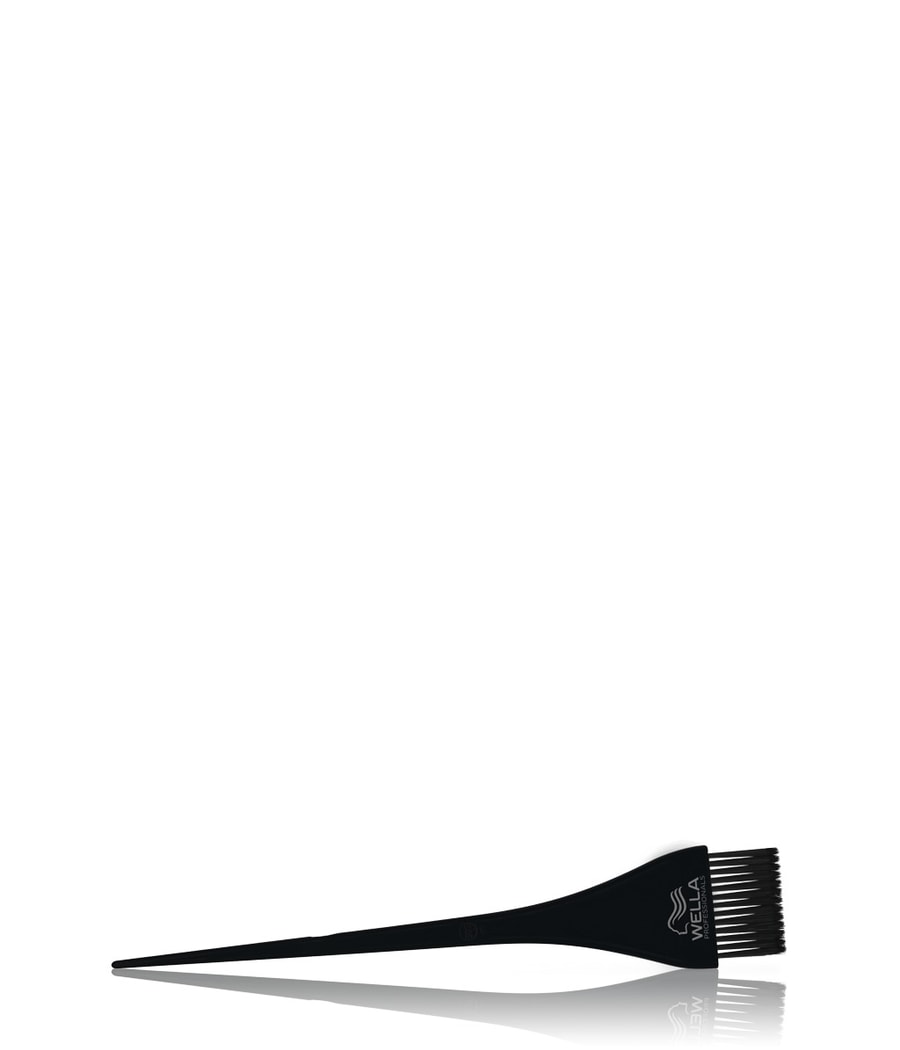 Кисть для окрашивания Wella Professionals Zubehör schmal, 1 шт.
Кисть для окрашивания Wella Professionals Zubehör schmal, 1 шт.