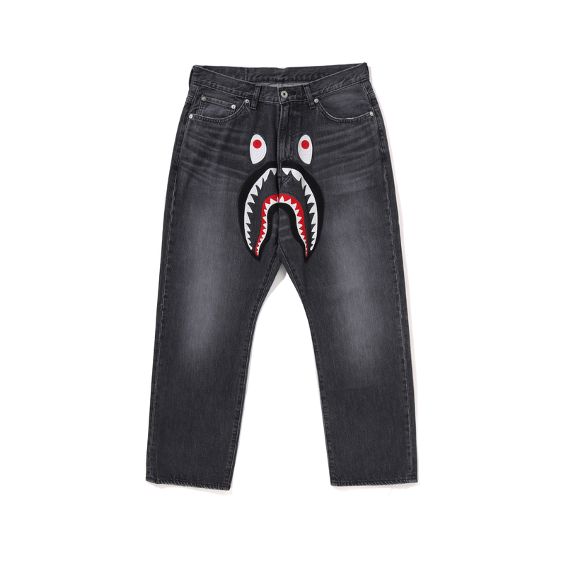 Джинсы с аппликацией Shark A BATHING APE, черный
Джинсы с аппликацией Shark A BATHING APE, черный
