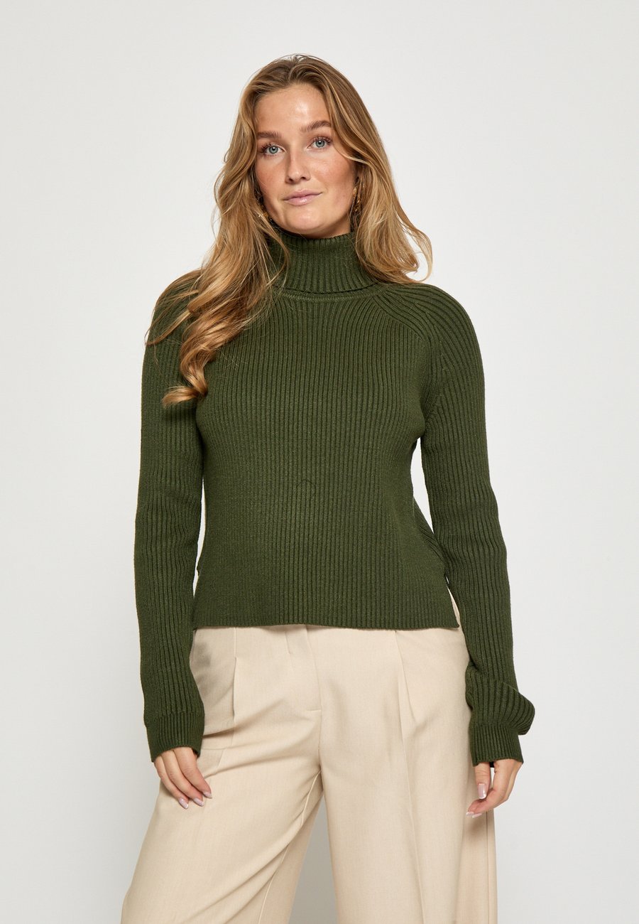 Джемпер Minus AVA TURTLENECK, Rifle Green/Green
Джемпер Minus AVA TURTLENECK, Rifle Green/Green