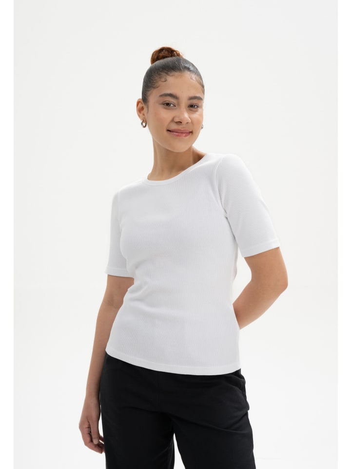 Рваная футболка JASLEEN MELA
Рваная футболка JASLEEN MELA