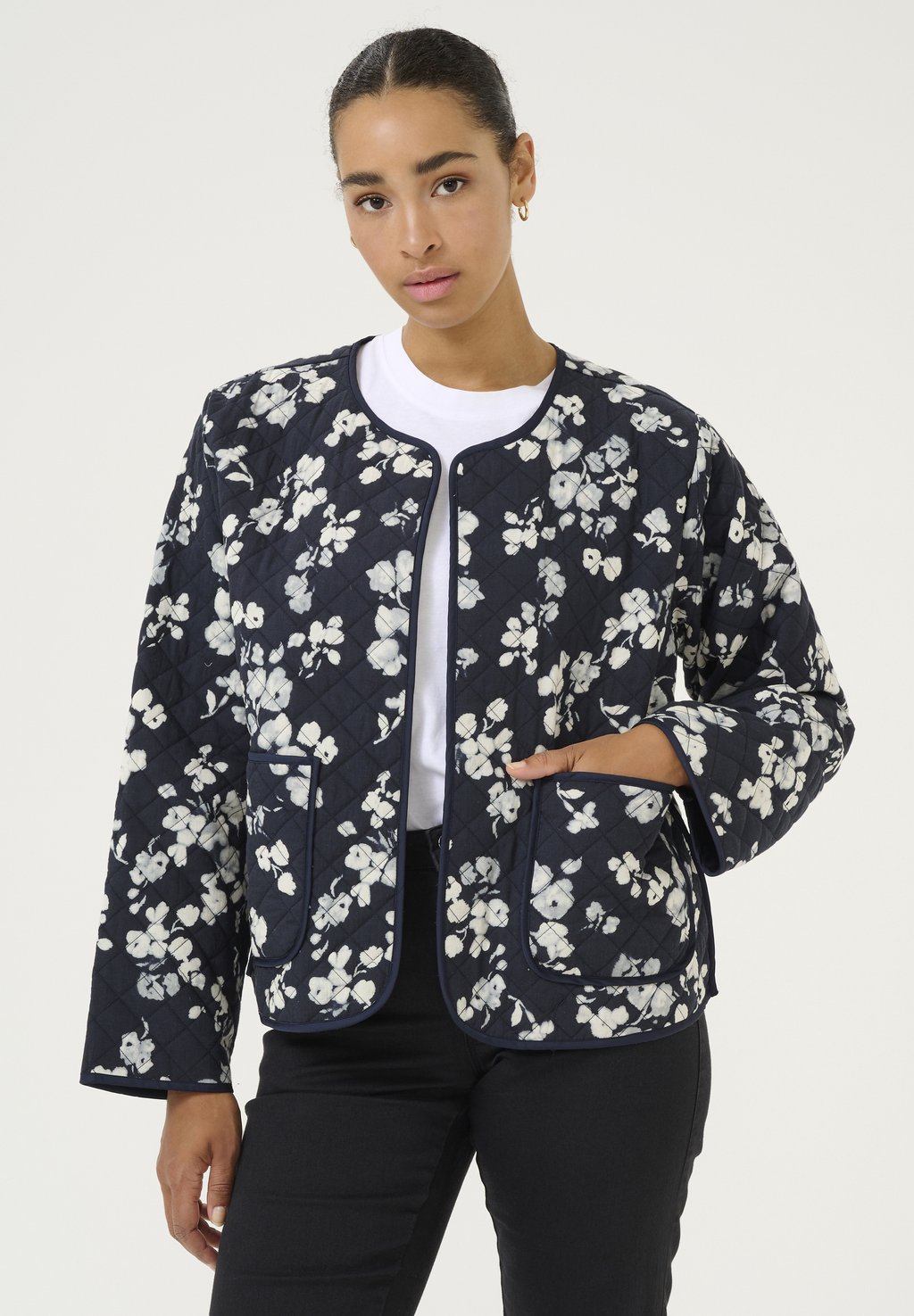 Легкая куртка Kaffe, черный
Легкая куртка Kaffe, черный