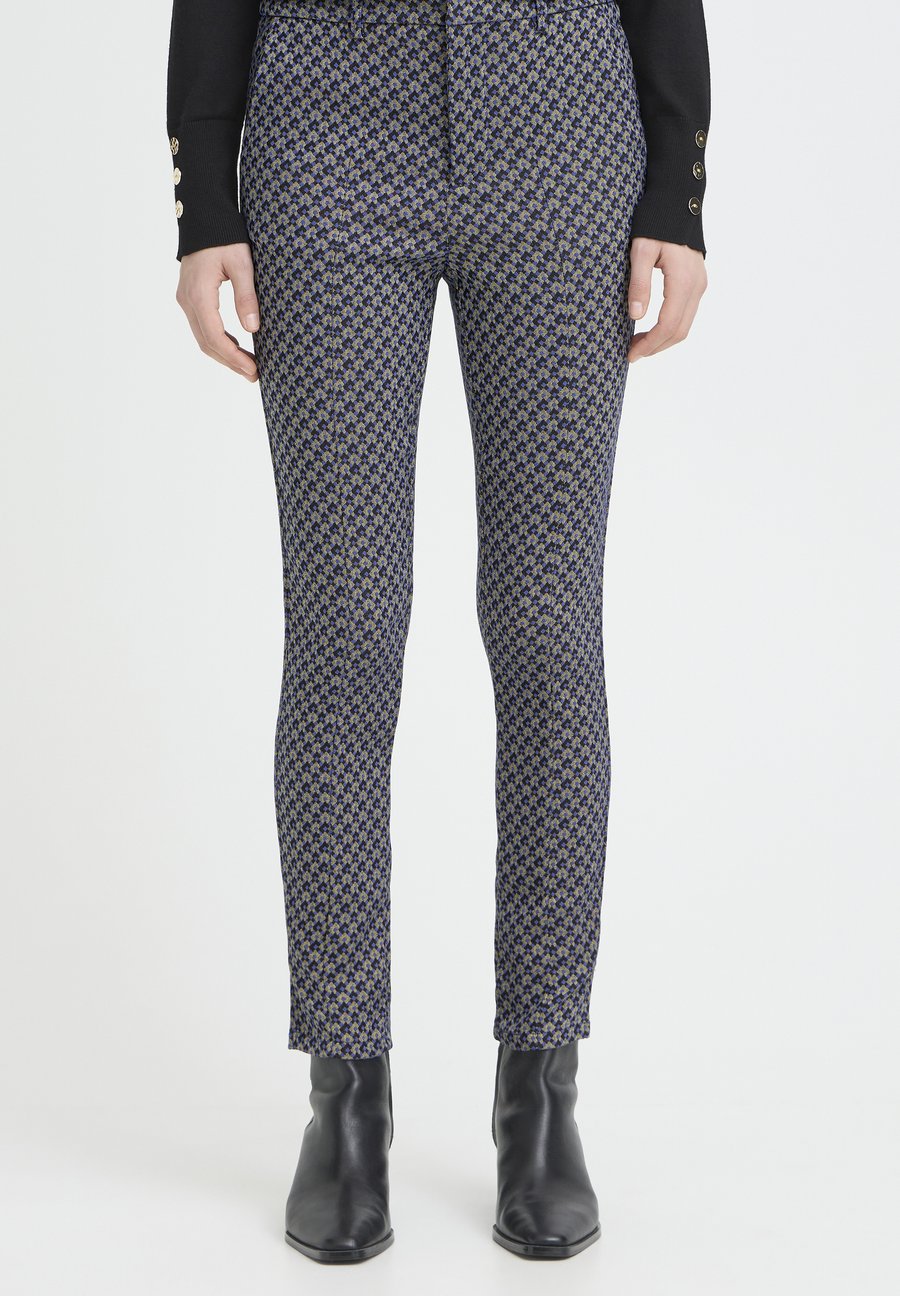 Брюки PULZ CALLY, Dark Sapphire/Dark Blue
Брюки PULZ CALLY, Dark Sapphire/Dark Blue