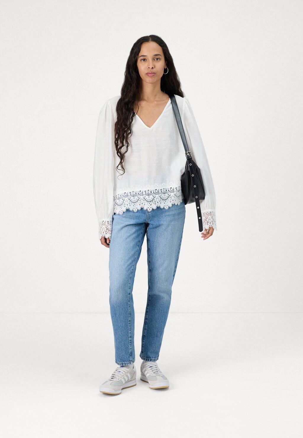 Блуза VILINA VILA, кремовый
Блуза VILINA VILA, кремовый