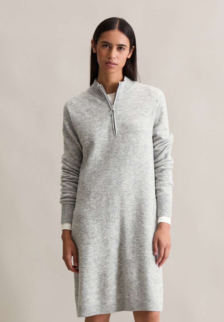 Платье Marc O'Polo DENIM Jumper dress, Stone Melange/Grey
Платье Marc O'Polo DENIM Jumper dress, Stone Melange/Grey