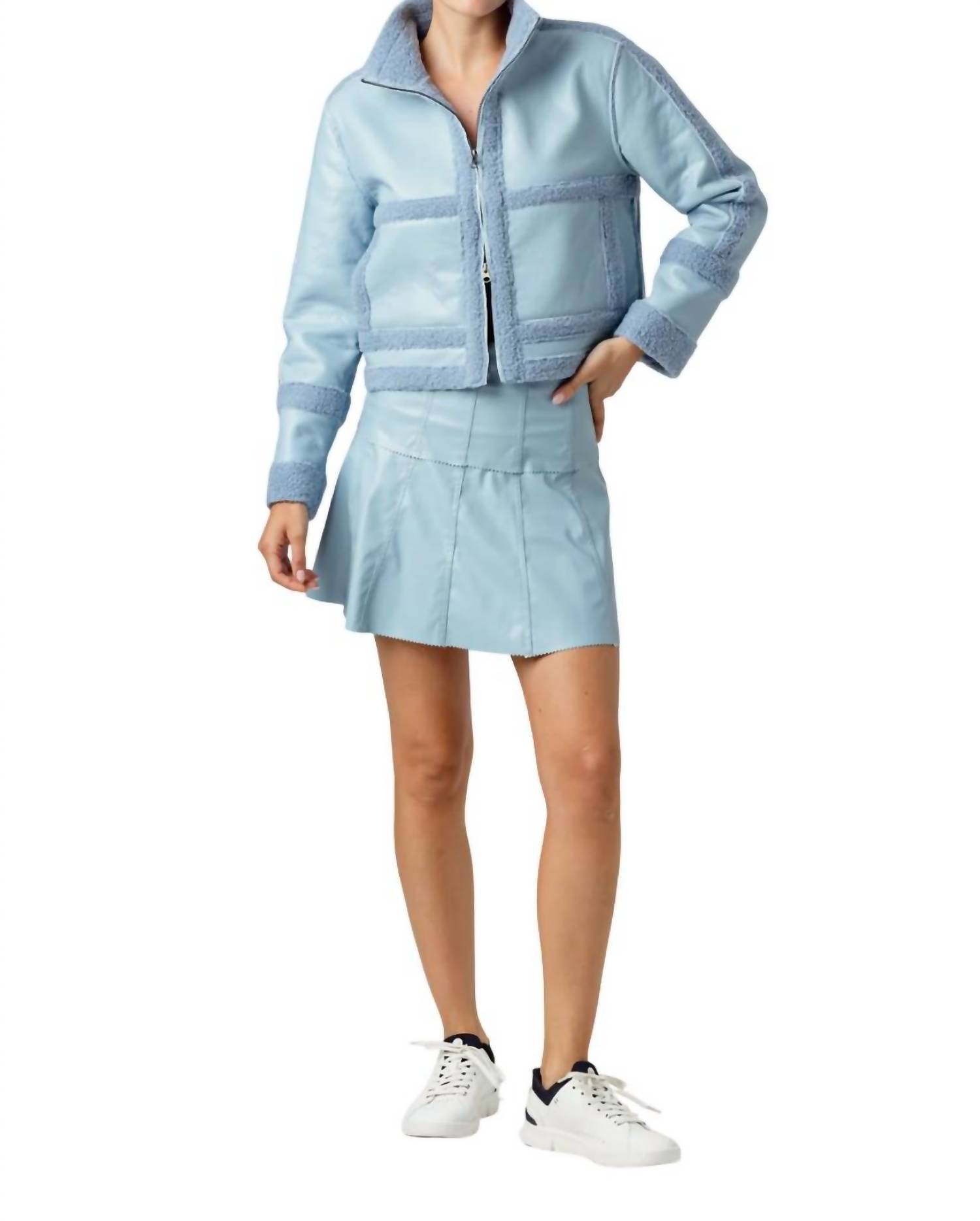 Юбка Noemi в цвете индиго sundays
Юбка Noemi в цвете индиго sundays