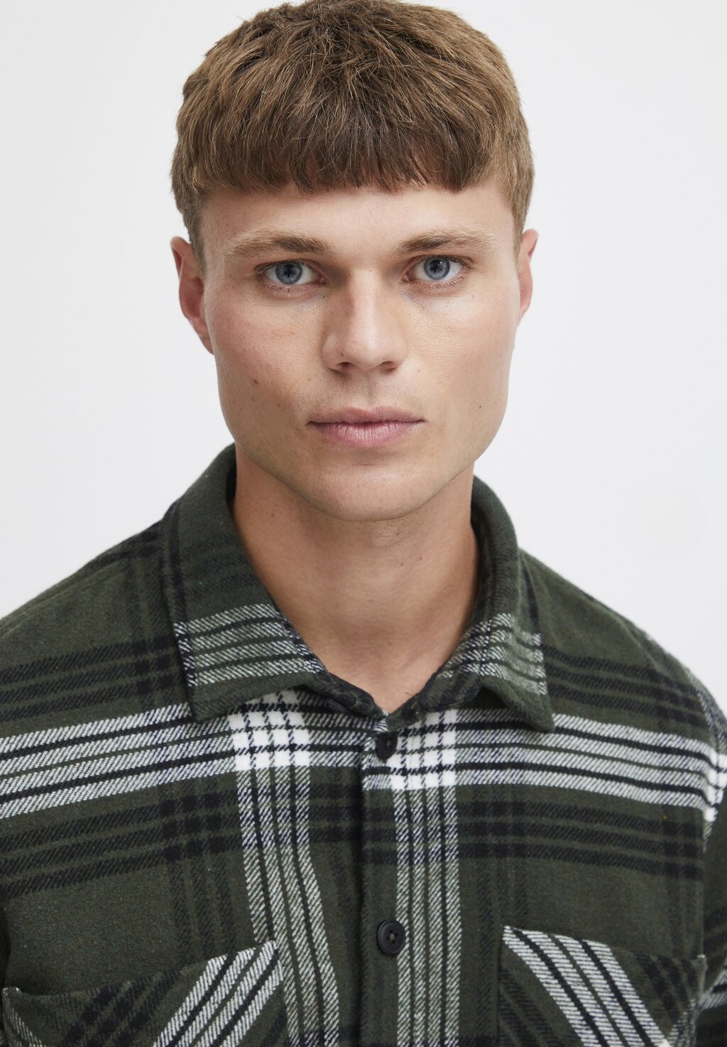 Рубашка HAAKON Solid, цвет Evergreen
Рубашка HAAKON Solid, цвет Evergreen