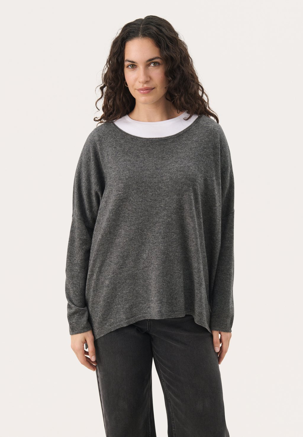 Свитер TILA Part Two, темно-серый
Свитер TILA Part Two, темно-серый