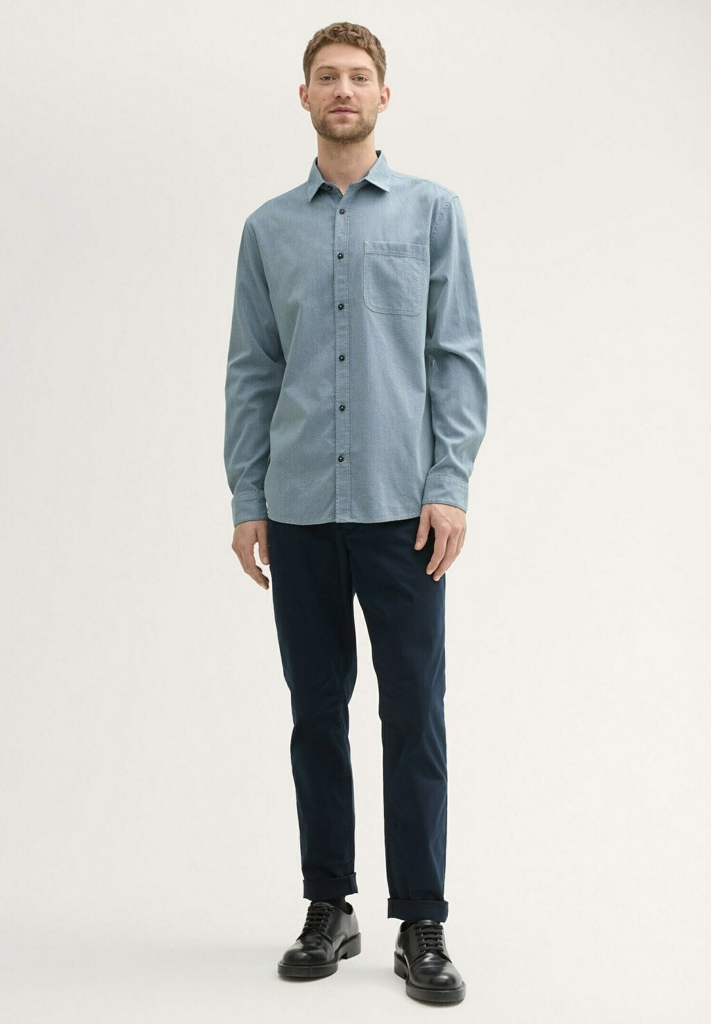 Рубашка STRUKTURIERTES MIT BRUSTTASCHE TOM TAILOR, светло-голубой
Рубашка STRUKTURIERTES MIT BRUSTTASCHE TOM TAILOR, светло-голубой