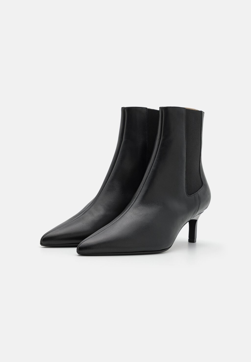 Классические ботильоны HEEL CHELSEA BOOT Calvin Klein, черный 
Классические ботильоны HEEL CHELSEA BOOT Calvin Klein, черный