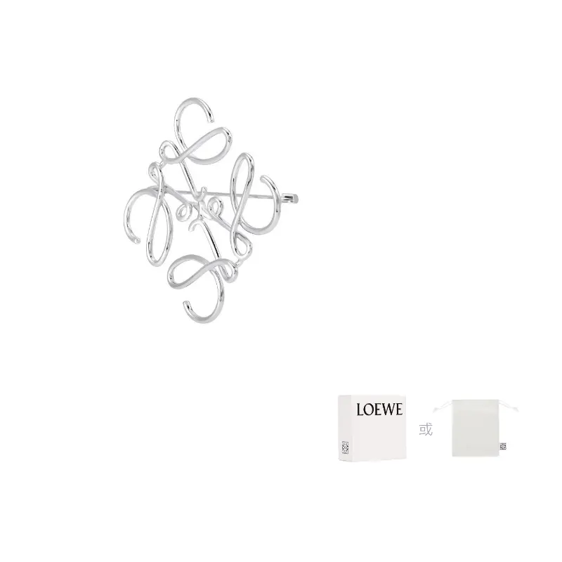 LOEWE Броши из латуни унисекс silver
LOEWE Броши из латуни унисекс silver