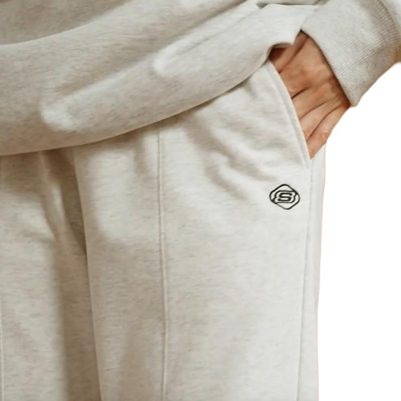 Вязаные спортивные штаны женские светло-коричневые Skechers
Вязаные спортивные штаны женские светло-коричневые Skechers