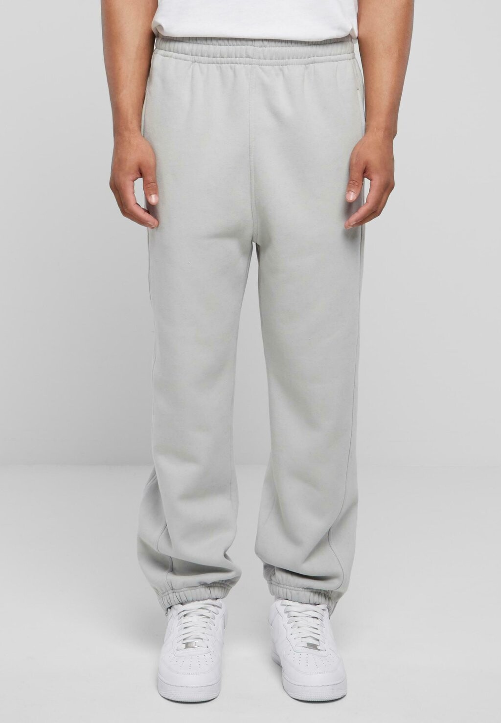 Спортивные штаны Urban Classics, светлыйасфальт
Спортивные штаны Urban Classics, светлыйасфальт