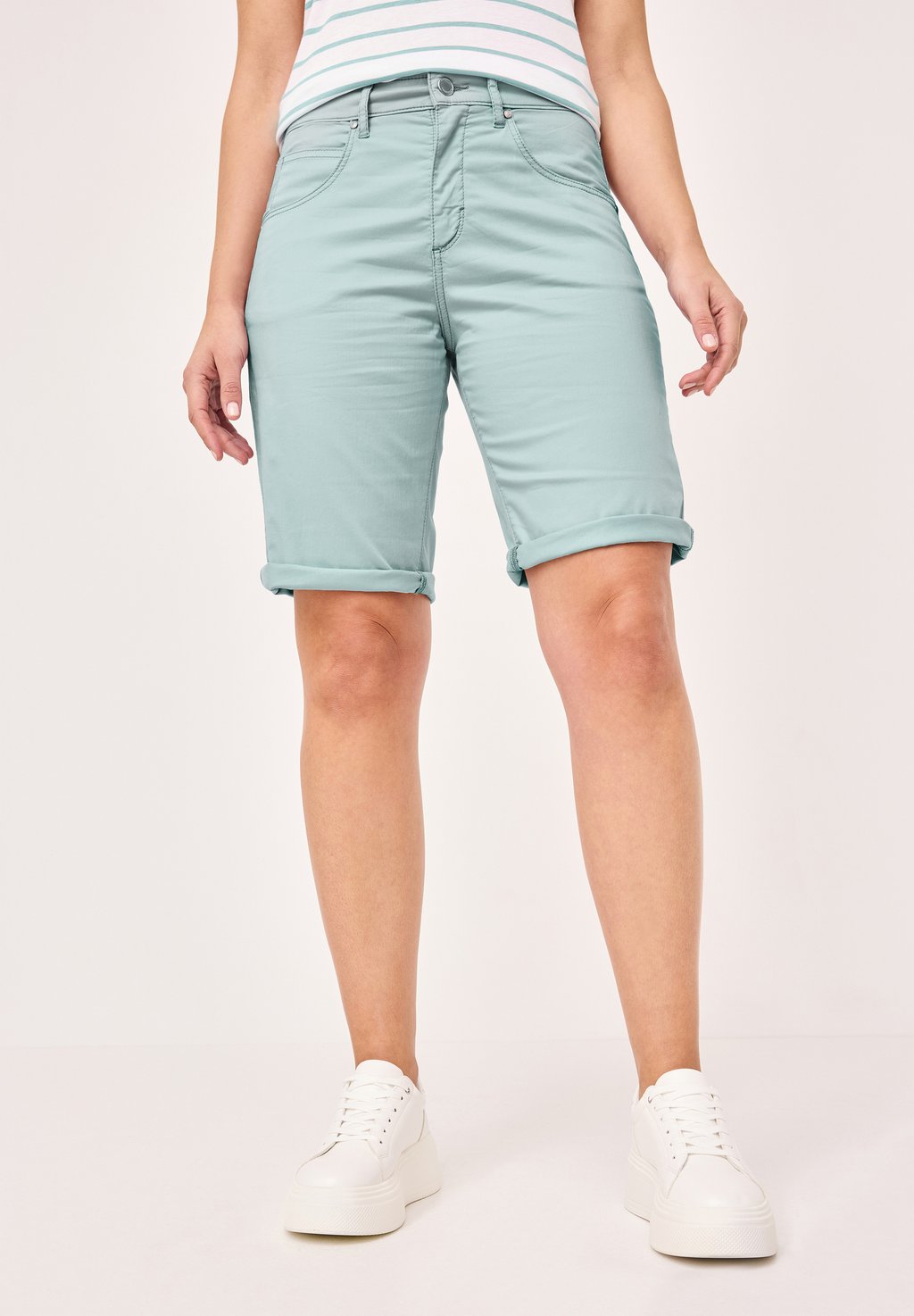 Шорты ANNA SOMMERLICHE BERMUDA Paddock's, бирюзовый
Шорты ANNA SOMMERLICHE BERMUDA Paddock's, бирюзовый