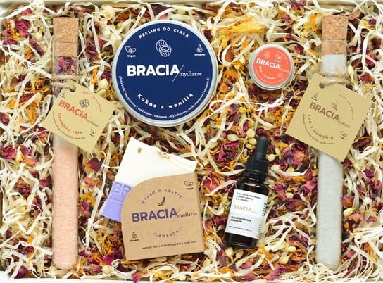 Эй, сестра! набор натуральной косметики для нее, Bracia Mydlarze
Эй, сестра! набор натуральной косметики для нее, Bracia Mydlarze