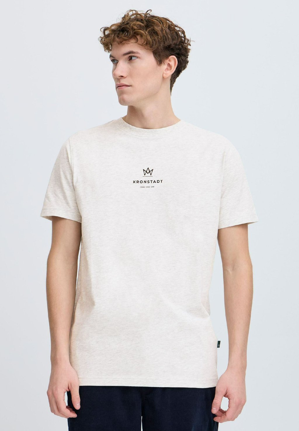 Футболка с принтом KSMCCARTO Kronstadt, серый
Футболка с принтом KSMCCARTO Kronstadt, серый