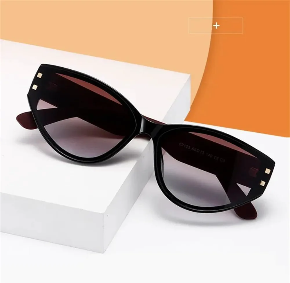 Солнцезащитные очки «кошачий глаз» для женщин, винтажный дизайн, декор заклепками, солнцезащитные очки для женщин с защитой от ультрафиолета UV400 HDUBFY, C2
Солнцезащитные очки «кошачий глаз» для женщин, винтажный дизайн, декор заклепками, солнцезащитные очки для женщин с защитой от ультрафиолета UV400 HDUBFY, C2