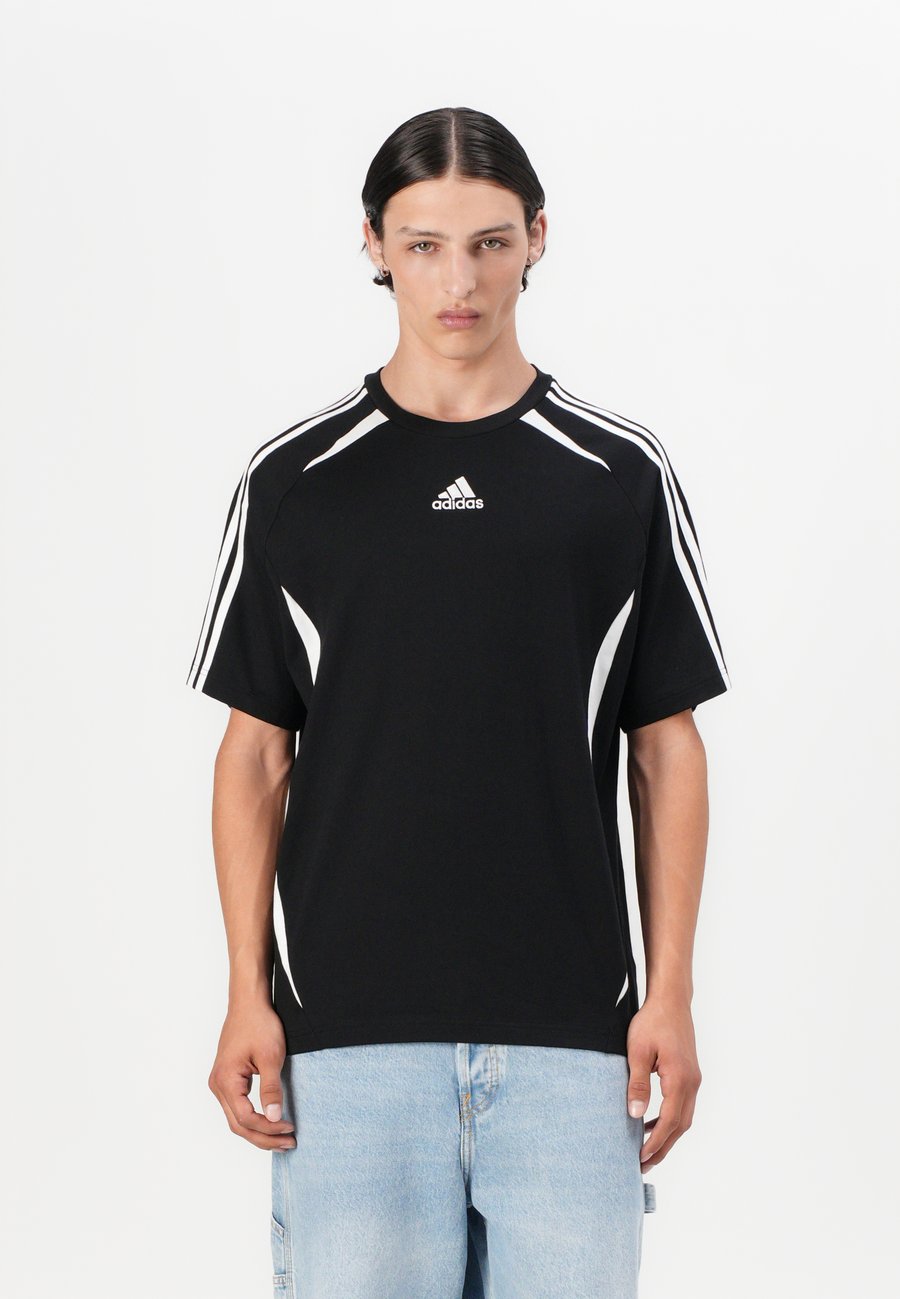 Футболка Adidas Originals TEAMGEIST TEE UNISEX, Black, Черный, Футболка Adidas Originals TEAMGEIST TEE UNISEX, Black
Футболка Adidas Originals TEAMGEIST TEE UNISEX, Black, Черный, Футболка Adidas Originals TEAMGEIST TEE UNISEX, Black