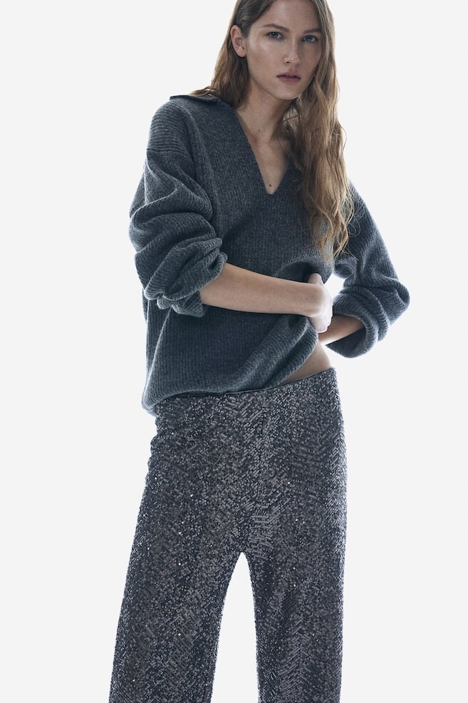 Брюки с пайетками H&M, серый
Брюки с пайетками H&M, серый