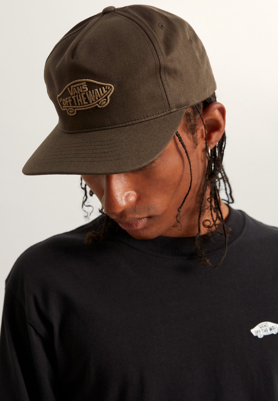 Бейсболка Vans Cap, Dark Brown/Brown
Бейсболка Vans Cap, Dark Brown/Brown