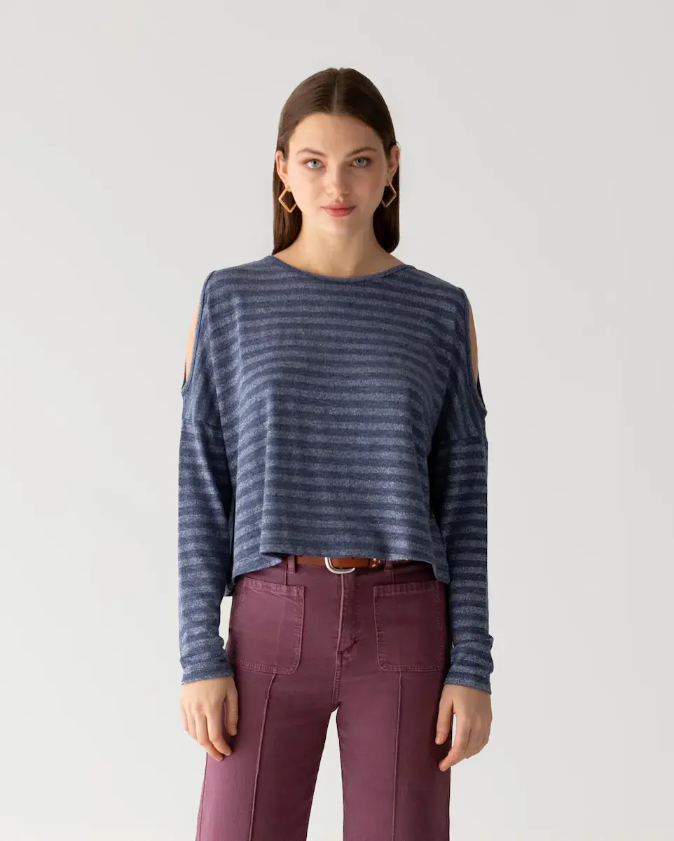 Женская полосатая футболка с длинными рукавами Noon, синий
Женская полосатая футболка с длинными рукавами Noon, синий