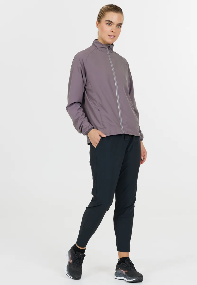 Беговая куртка ENDURANCE "Shela" с высокой воздухопроницаемостью, коричневый
Беговая куртка ENDURANCE "Shela" с высокой воздухопроницаемостью, коричневый