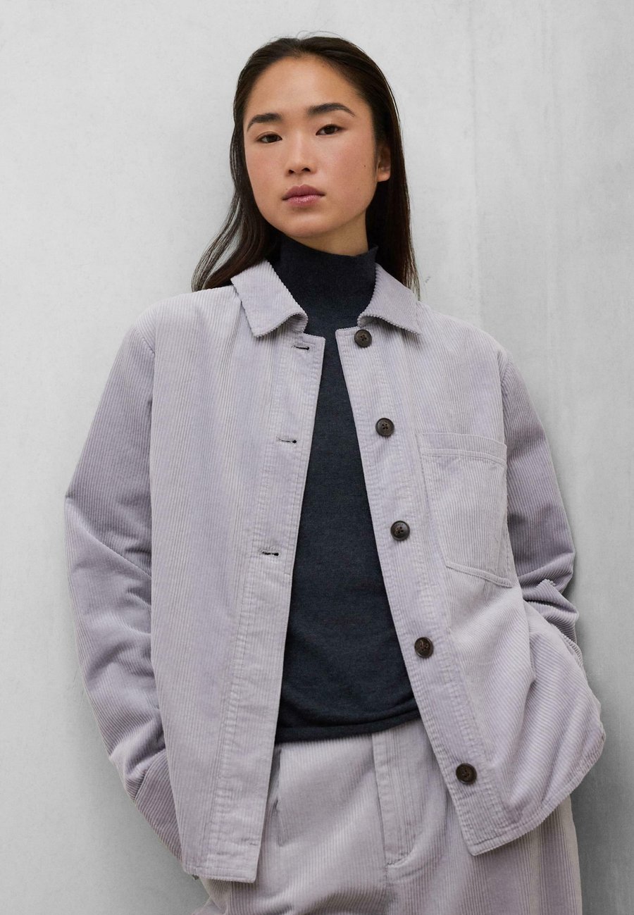 Блуза Ecoalf Button-down blouse, Soft Violet/Purple
Блуза Ecoalf Button-down blouse, Soft Violet/Purple