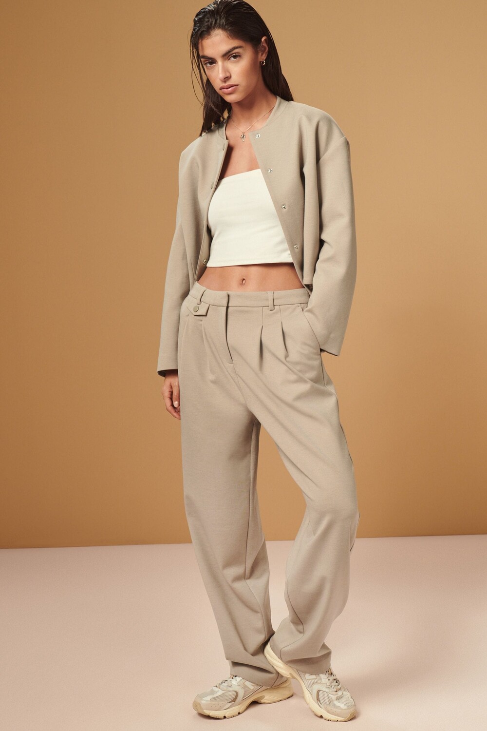 Брюки бочки по фигуре Next, нейтральный
Брюки бочки по фигуре Next, нейтральный