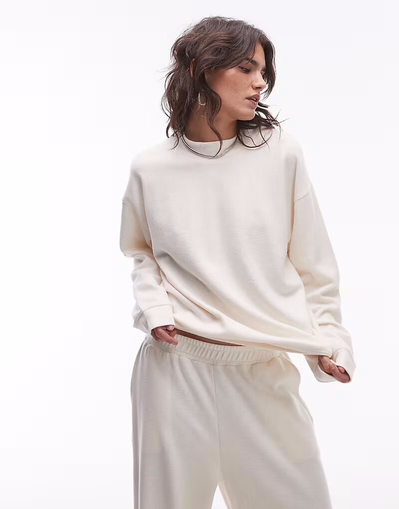 Толстовка с воронкообразным воротником и начесом кремового цвета Topshop
Толстовка с воронкообразным воротником и начесом кремового цвета Topshop