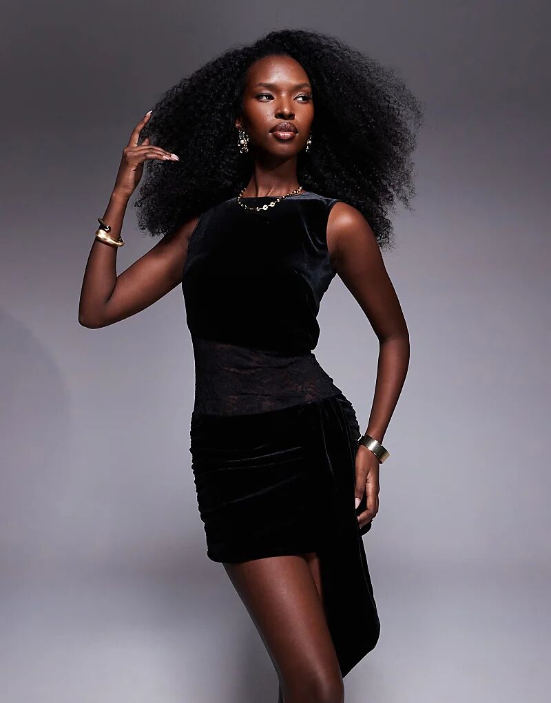 Эксклюзивное мини-платье Frolic из бархата и кружева без рукавов с драпировкой черного цвета
Эксклюзивное мини-платье Frolic из бархата и кружева без рукавов с драпировкой черного цвета