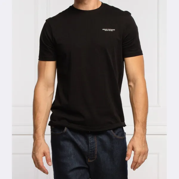 Футболка стандартного кроя Armani Exchange, черный 
Футболка стандартного кроя Armani Exchange, черный
